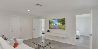 260 NW 36th Street Gallery 32