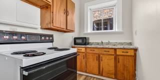 Prime Downtown Living on King Street Gallery 3