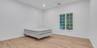 22 Meadow Lane Gallery 28