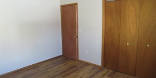 Comfortable 2 Bedroom, 1 Bathroom Lower-Level 4-Plex Unit Gallery 3