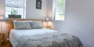 Beautiful 2 bedroom duplex in downtown Raleigh Available Early August! Gallery 9