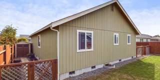 3 Bed / 2 Bath Home in McKinleyville – Landscaped Yard, Sauna, & 2-Car Garage Gallery 34