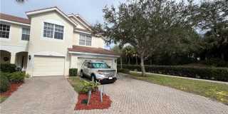 884 Hampton Cir Gallery 1