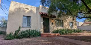 Stunning Central Tucson Home - 3 bed & 2 Bath - UofA & Banner Area Gallery 1