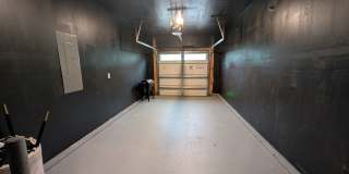Room in 3 Bedroom Home at Sullins Rd Gallery 10