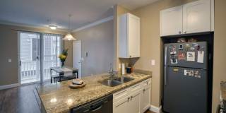 Two Bedroom with Garage near Grandview Gallery 5