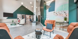 Lumen Gallery 32