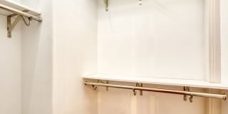 The Edgar at Linden Row Gallery 11