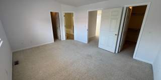 Spacious townhome with great views Gallery 16
