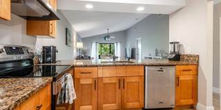 4143 Palm Forest Drive N Gallery 1