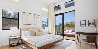 High-End Westside Rental on Washington Pl Gallery 9