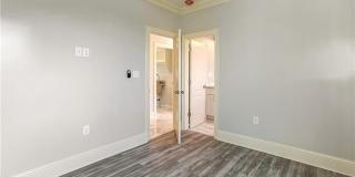 2932 EAGLE Street Gallery 18
