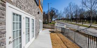 904 Garland Avenue Gallery 22