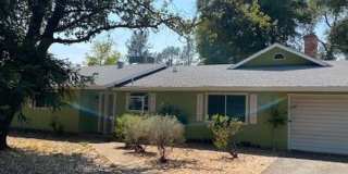 Spacious Country Home w/ Pool!! Gallery 1