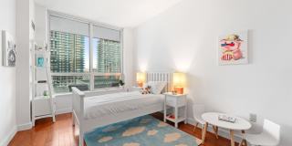 1 SHORE LANE Gallery 8