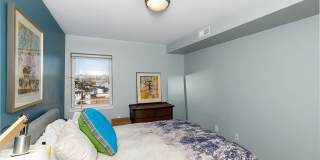 CoHi - Spacious One Bed Condo Gallery 6