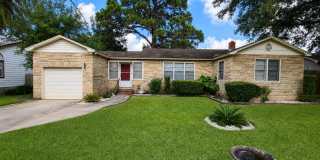 The House Made of Stone! 3/1 Westside/ Normandy Blvd Area! Pet Friendly! Gallery 1