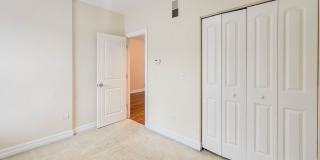 3808 North SHEFFIELD Ave. Apt. Gallery 60