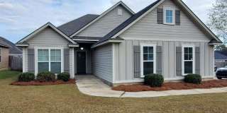 Modern Elegance Meets Southern Comfort: 4BR/2BA Gem in Northlake Neighborhood! Gallery 1