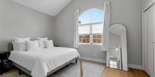 1733 W Crystal Street Gallery 10