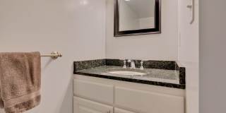 Stunning 4 Bed 2.5 Bath Steps from Willards Beach UNFURNISHED Gallery 36