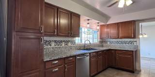 4 Bedroom Home located Near Alta and the 95 Freeway in Mature Neighborhood with no HOA. HOME HAS SOLAR! Gallery 15