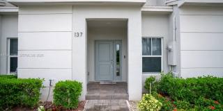 137 NE 3rd Ct Gallery 3