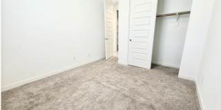 3807 S 65th Avenue Gallery 17