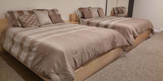 7598 E Pleasant Run -- Gallery 17