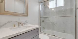 4 Bed / 4 Bath Townhome in Sawtelle Gallery 16