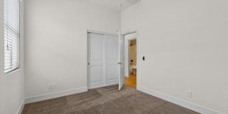 20579 W Edgemont Avenue Gallery 12