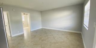 214 SW 15TH ST - 2 Gallery 3