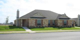 Duplex Gallery 13