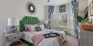 Sadler House Luxury Apartment Homes Gallery 34