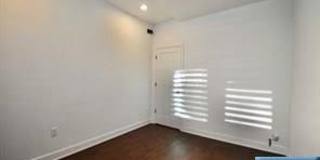228 Maple Street Gallery 9