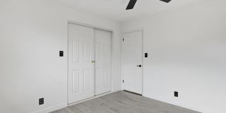 8307 E CLARENDON Avenue Gallery 24
