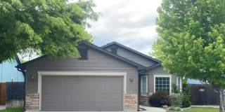 Beautiful 3 bedroom 2 bath home with a great location. Gallery 1