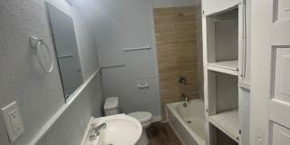 Two Bedroom Highland Apartment Gallery 10