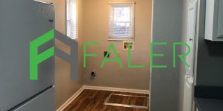 Huge Yard and Charming Home! Gallery 9