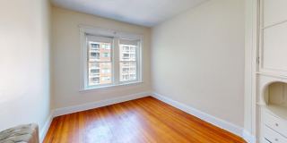 Beautiful spacious unit with great location in Brighton/Brookline border available 9/1/26 Beautiful spacious unit with great location in Brighton/Brookline border available 9/1/26 Gallery 5
