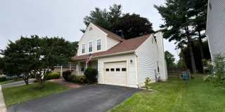 Gorgeous on Gardenia - 3 bed + 2 FB + 2 1/2 baths Gallery 1