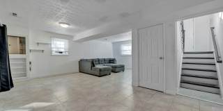 1312 MAGNOLIA Avenue Gallery 20