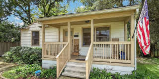 Charming Riverside Home! Gallery 3