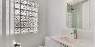 237 NW 7th Street Gallery 21