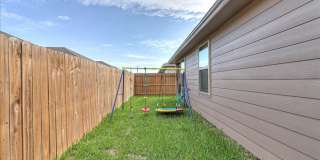 7630 Shadow Rider - 3/bedroom 2/bathroom - $1995/month Gallery 45
