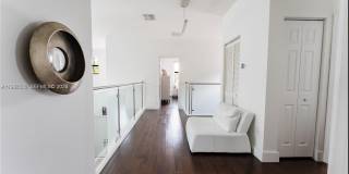 10560 NW 69 TER Gallery 9