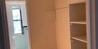 Spacious Studio Apartment in Cleveland Park Gallery 9