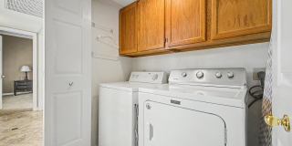 4106 E SUNNYSIDE Drive Gallery 25