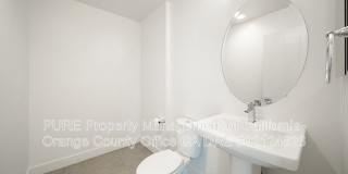 661 W 17th Street Gallery 24