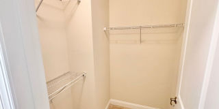 POTOMAC CLUB - SECONDS TO STONEBRIDGE - EASY REVERSE COMMUTE TO QUANTICO Gallery 18